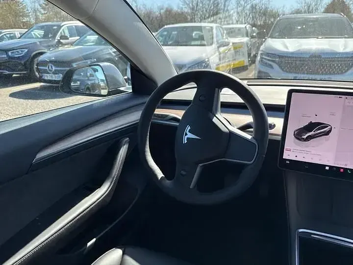 Gebraucht Tesla Model 3 Standard Range 225 kW (306 PS) 2023 Grau Limousine