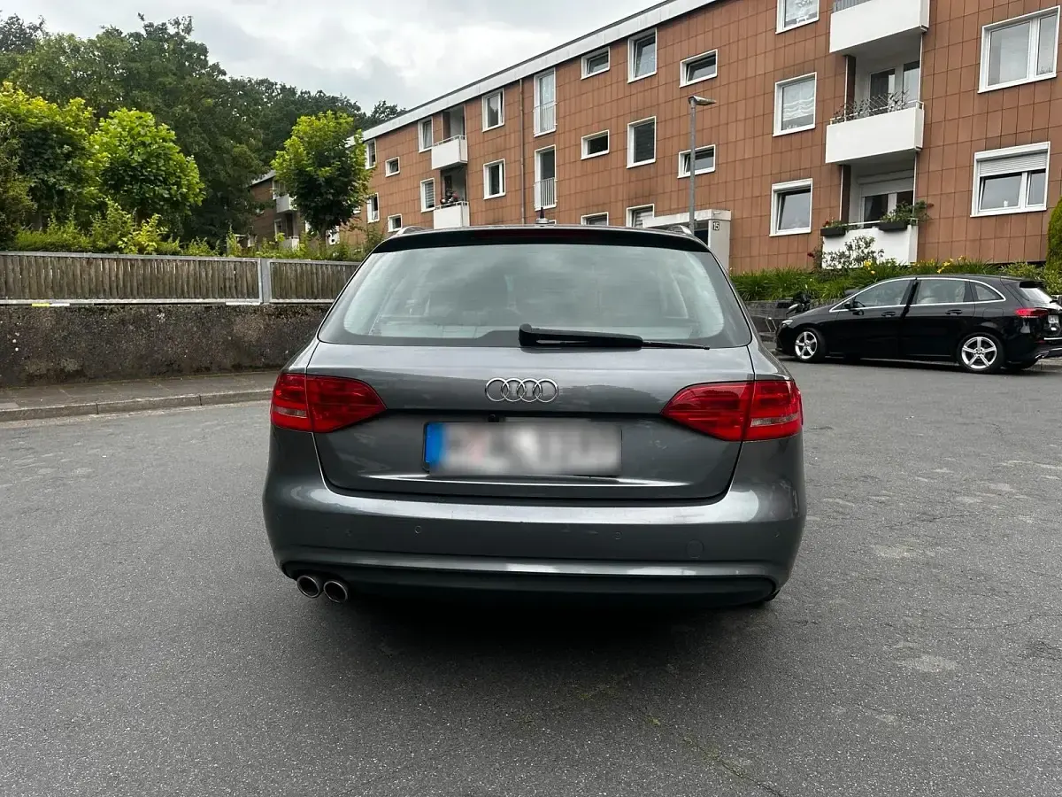 Gebraucht Audi A4 150 PS (110 kW) 2014 Grau Kombi