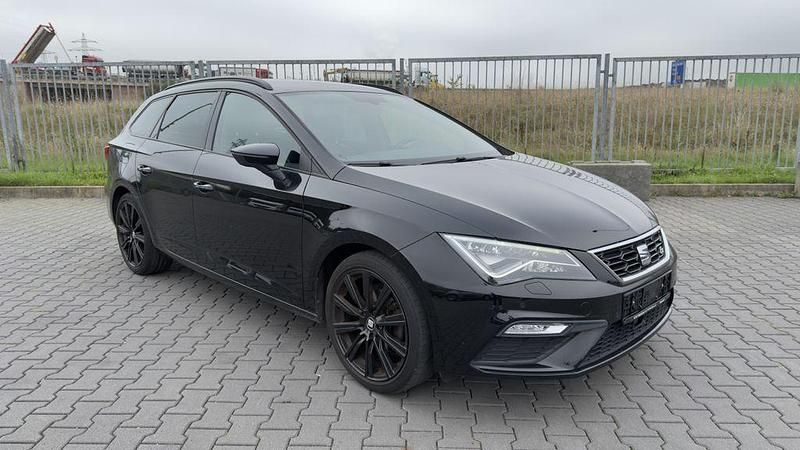 Schwarz Gebraucht 2018 Seat Leon FR Kombi | 13.400 € (Guter Preis) - Bild 1/4
