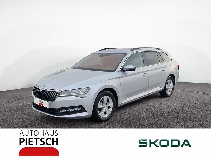 Silber Gebraucht 2022 Skoda Superb Ambition Kombi | 24.790 € (Fairer Preis) - Bild 1/4