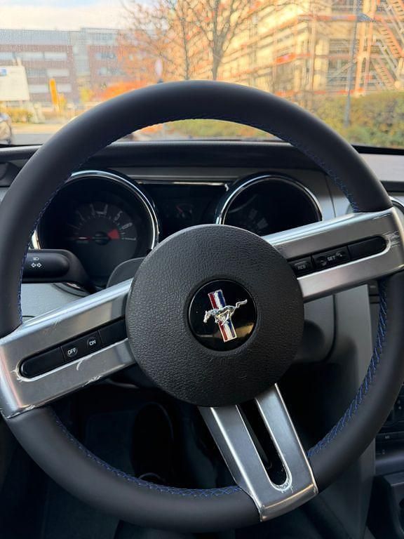 Second-hand Ford Mustang 213 CP (156 kW) 2008 Albastru Cabrio