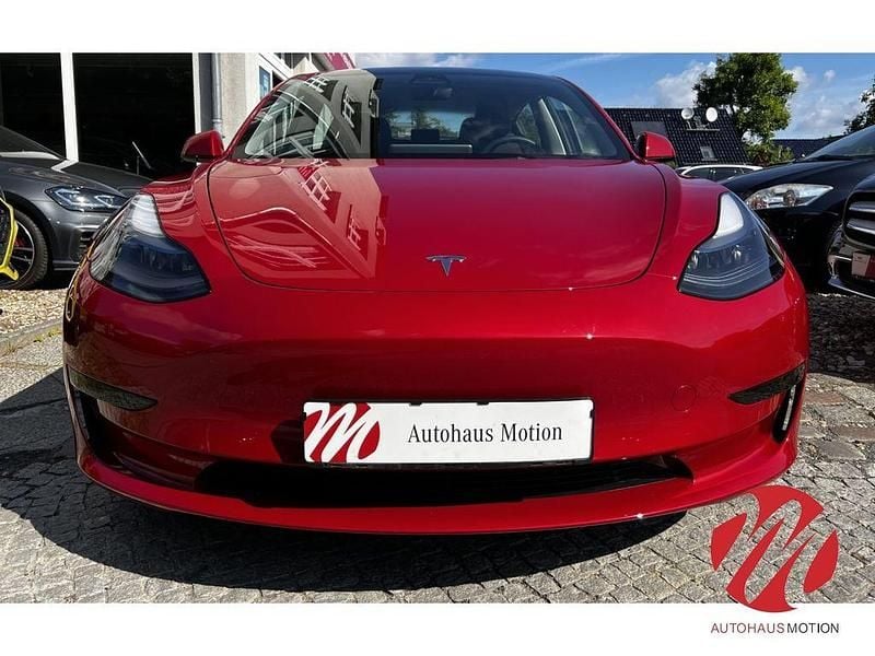 Gebraucht Tesla Model 3 Standard Range 208 kW (283 PS) 2022 Rot Limousine