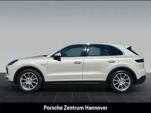 Gebraucht Porsche Cayenne 462 PS (339 kW) 2021 Beige SUV