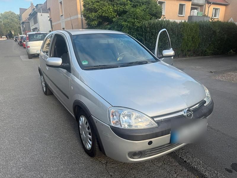 Usata Opel Corsa 90 CV (66 kW) 2004 Argento Utilitaria