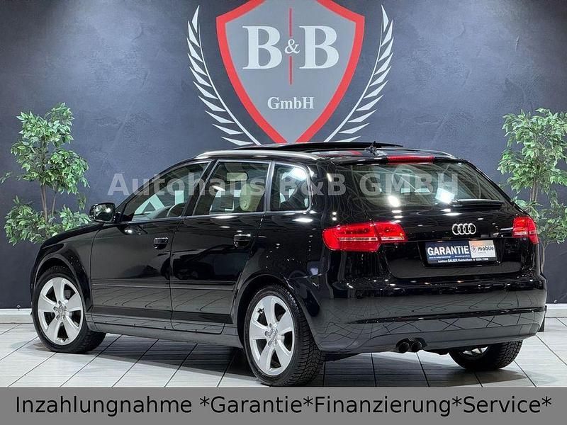Gebraucht Audi A3 Ambiente 125 PS (91 kW) 2012 Schwarz Kleinwagen