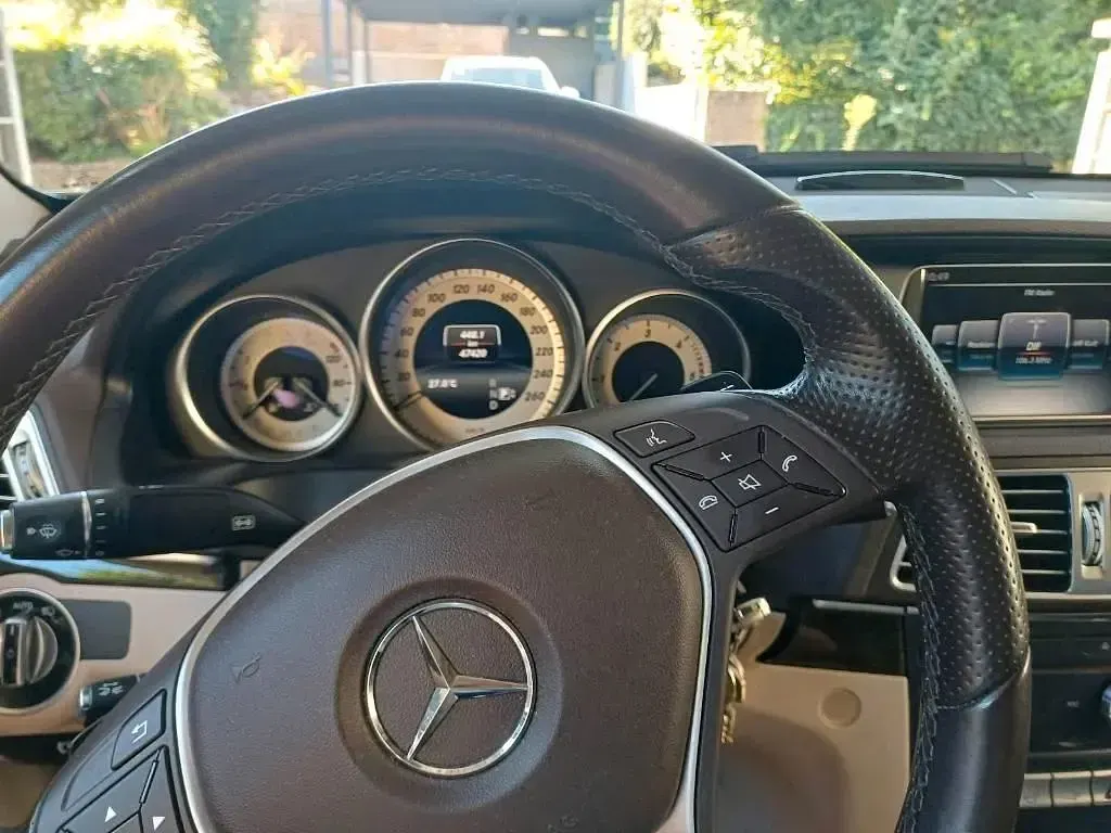 Gebraucht Mercedes E250 205 PS (150 kW) 2016 Gold Cabrio