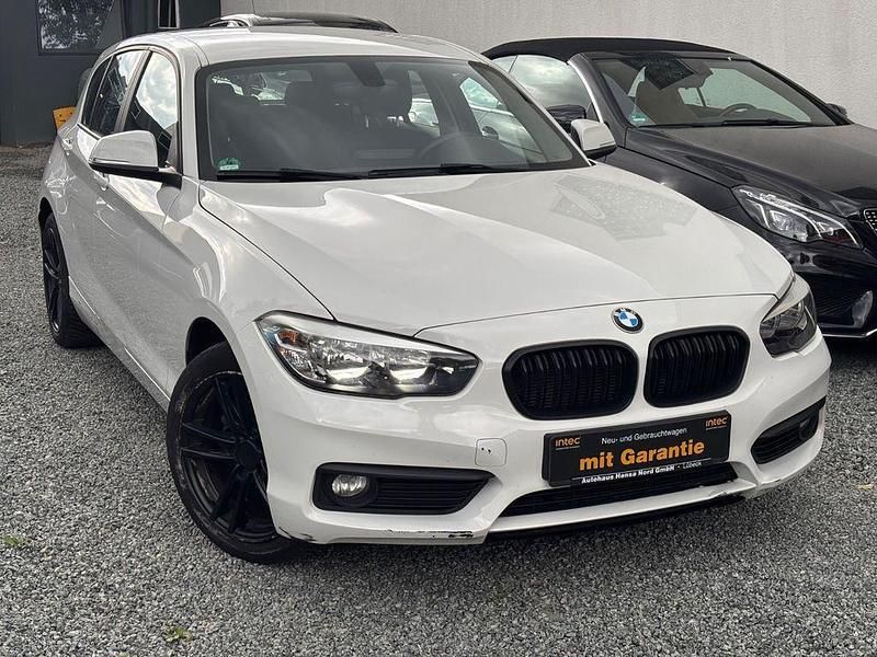 Weiß Gebraucht 2015 BMW 116 Kleinwagen | 6.990 € (Fairer Preis) - Bild 1/4