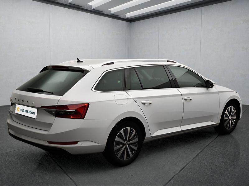 Gebraucht Skoda Superb 150 PS (110 kW) 2023 Weiß Kombi