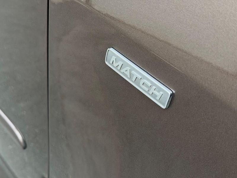 Gebraucht VW Touran Match 105 PS (77 kW) 2012 Braun Van / Kleinbus