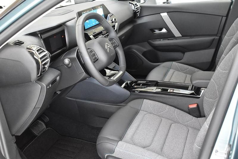 Gebraucht Citroën C4 Feel 131 PS (96 kW) 2023 Blau island blau met. SUV