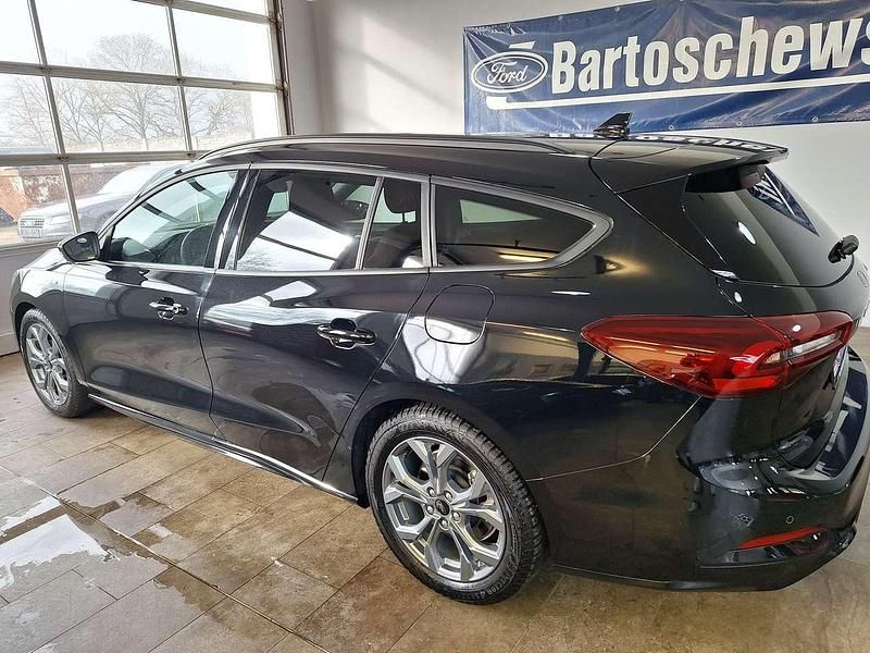 Usata Ford Focus ST-Line 155 CV (114 kW) 2023 Nero Station wagon