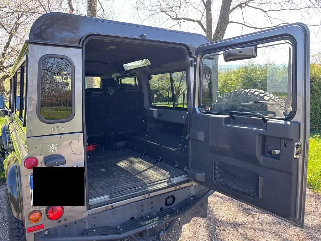 Gebraucht Land Rover Defender SE 122 PS (89 kW) 2015 Grau Kombi
