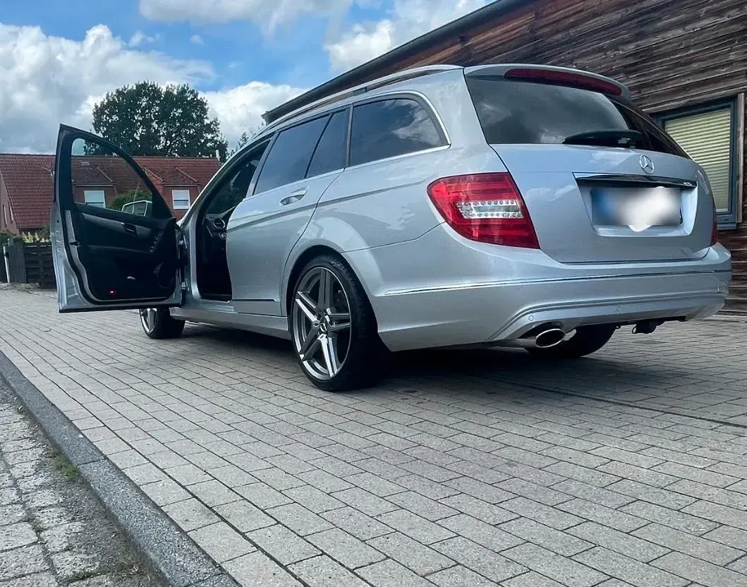 Gebraucht Mercedes C220 170 PS (125 kW) 2012 Silber Kombi