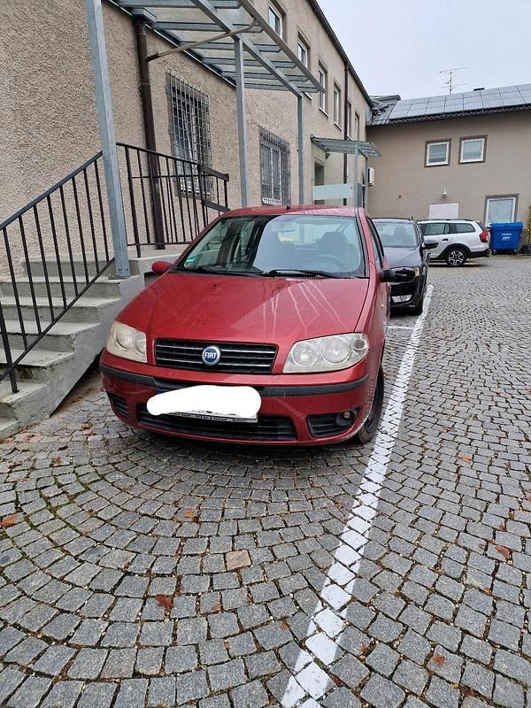 Rot Gebraucht 2004 Fiat Punto Kleinwagen | 980 € (Guter Preis) - Bild 1/4