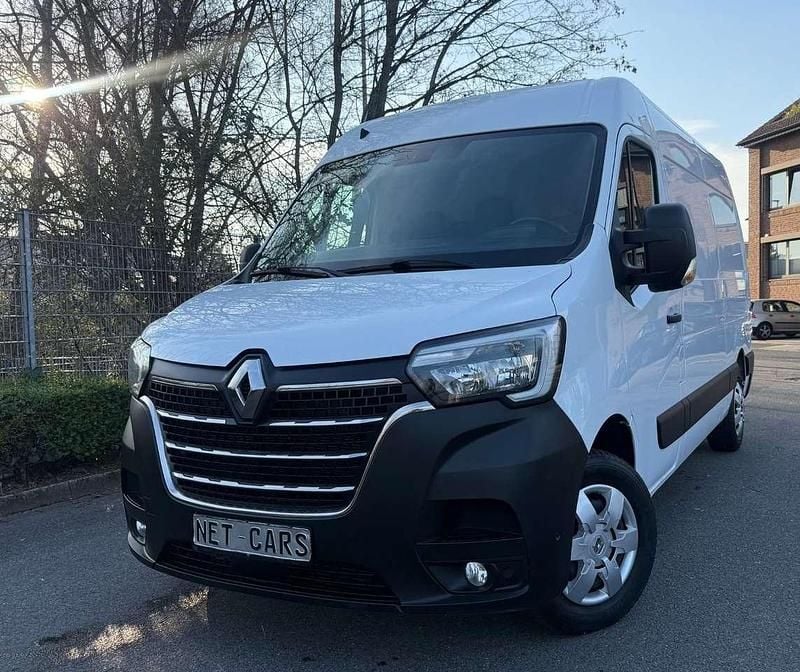 Gebraucht Renault Master 150 PS (110 kW) 2020 Weiß Van / Kleinbus