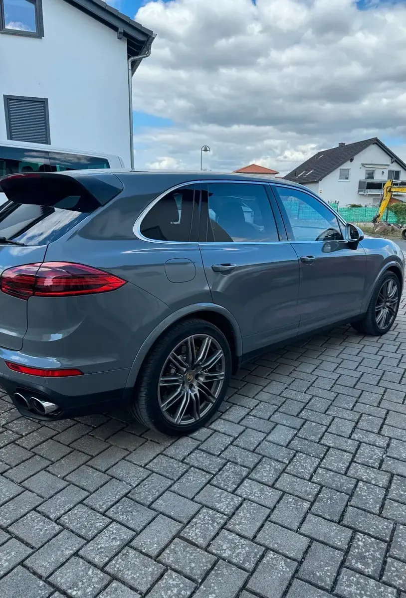 Gebraucht Porsche Cayenne S 420 PS (308 kW) 2016 SUV