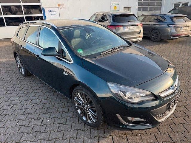 Gebraucht Opel Astra Exklusiv 170 PS (125 kW) 2014 Grün Kombi