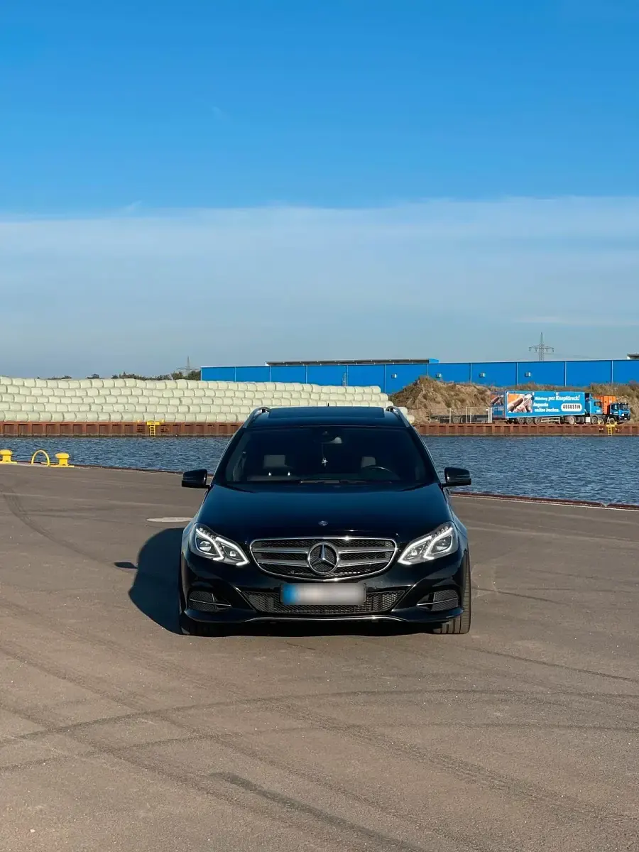 Gebraucht Mercedes E350 Avantgarde 258 PS (189 kW) 2014 Schwarz Kombi