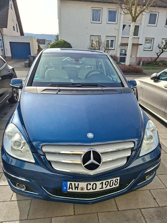 Gebraucht Mercedes B170 116 PS (85 kW) 2008 Blau Van / Kleinbus