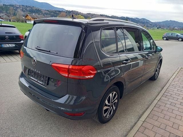 Gebraucht VW Touran Active 150 PS (110 kW) 2021 Uranograu Van / Kleinbus
