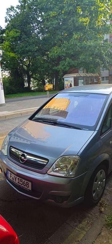 Blau Gebraucht 2006 Opel Meriva Van / Kleinbus | 2.200 € (Fairer Preis) - Bild 1/4
