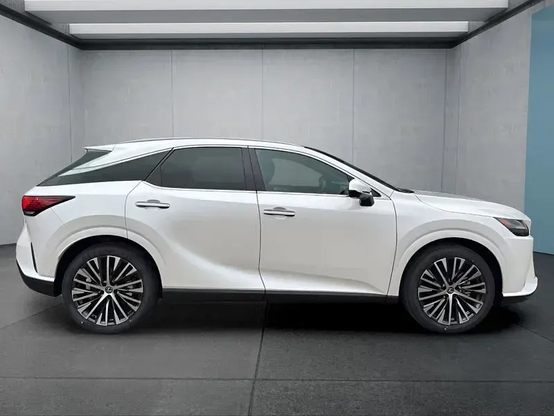 Gebraucht Lexus RX350 250 PS (183 kW) 2026 Weiß SUV