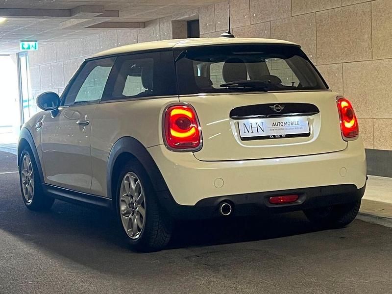 Usado Mini Cooper D 116 HP (85 kW) 2018 Branco Citadino