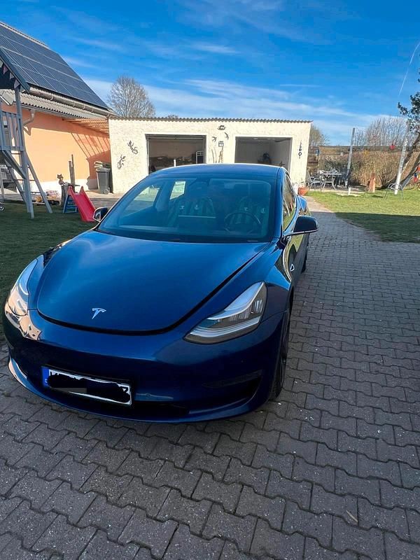 Gebraucht Tesla Model 3 324 kW (441 PS) 2019 Blau Limousine