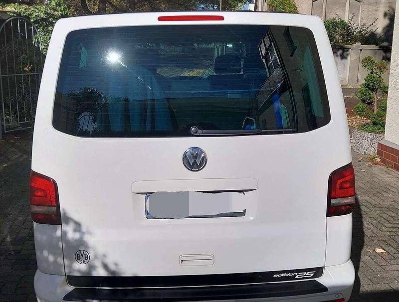 Gebraucht VW Multivan Edition 179 PS (131 kW) 2013 Weiß Van
