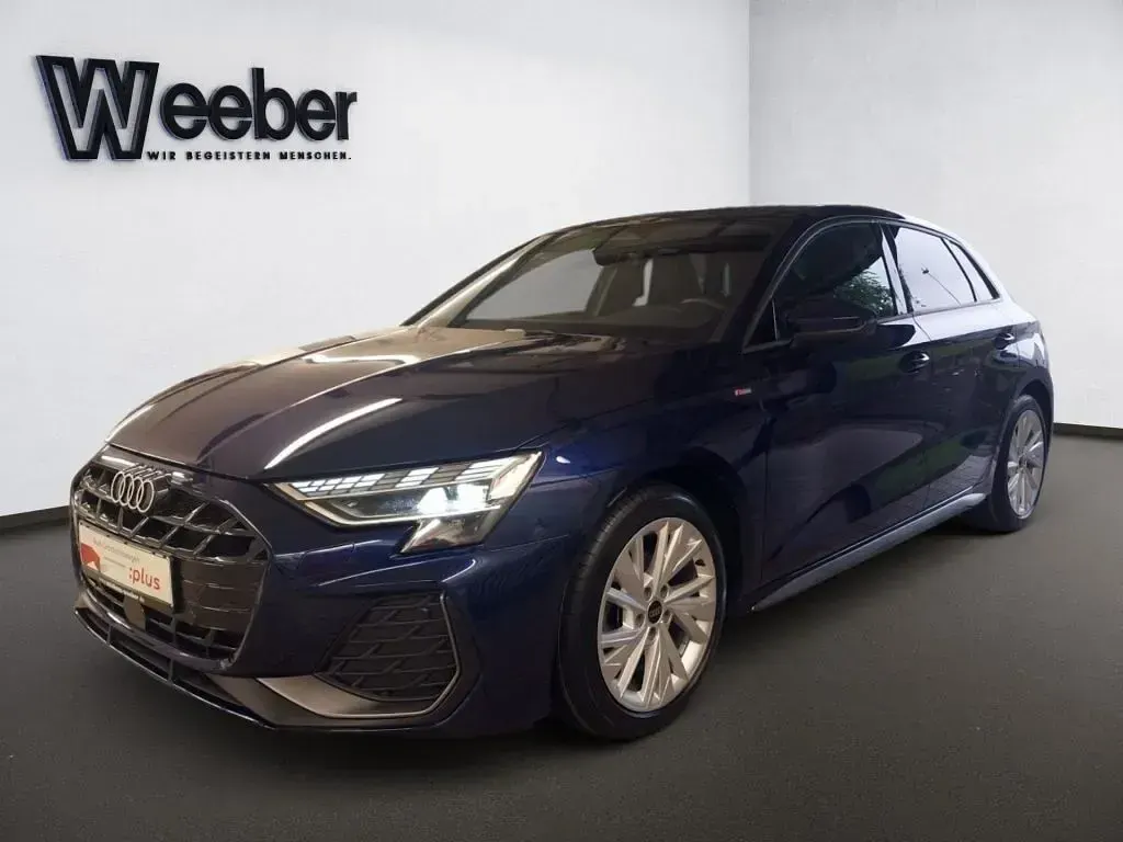 Gebraucht Audi A3 Ambiente 150 PS (110 kW) 2025 Navarrablau metallic Limousine