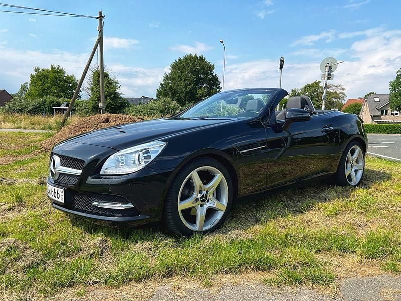 Gebraucht Mercedes SLK200 184 PS (135 kW) 2012 Schwarz Cabrio