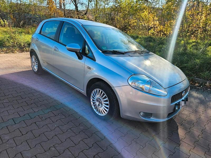 Blau Gebraucht 2007 Fiat Grande Punto Kleinwagen | 3.999 € (Fairer Preis) - Bild 1/4