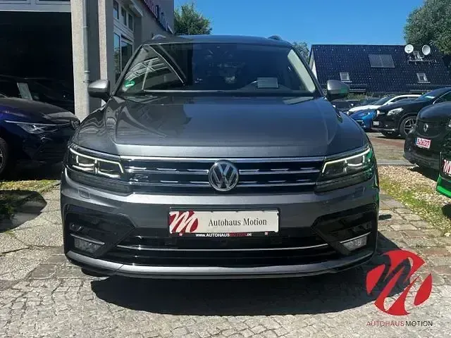 Gebraucht VW Tiguan Allspace R-line 239 PS (175 kW) 2019 Grau SUV