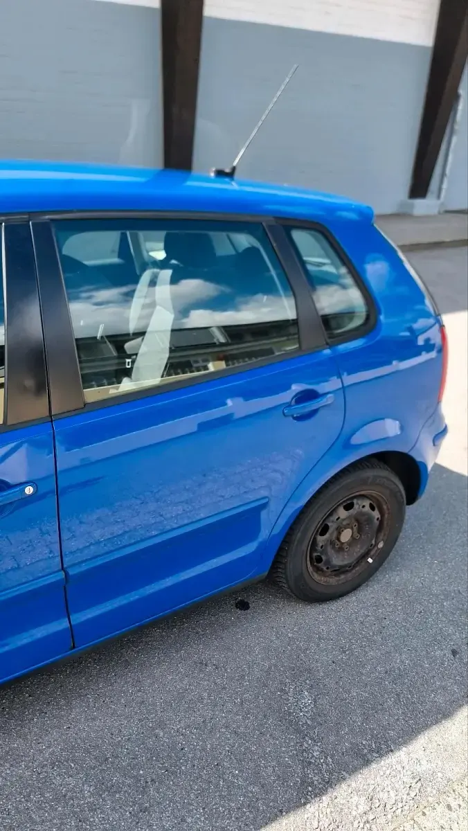 Gebraucht VW Polo 75 PS (55 kW) 2005 Blau Kleinwagen