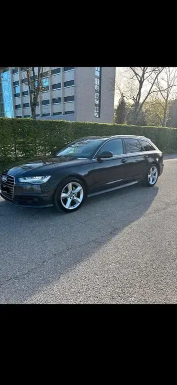 Używany Audi A6 Sport 190 KM (139 kW) 2017 Szary Kombi
