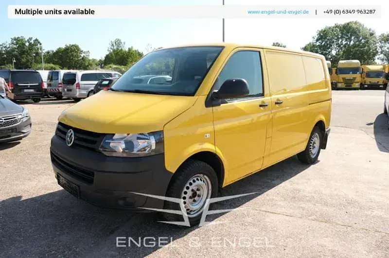 Używany VW Transporter 84 KM (61 kW) 2014 Żółty Van