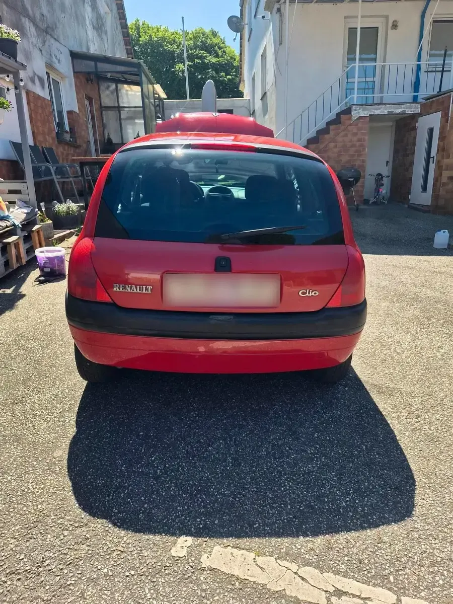 Gebraucht Renault Clio 56 PS (41 kW) 1999 Rot Kleinwagen