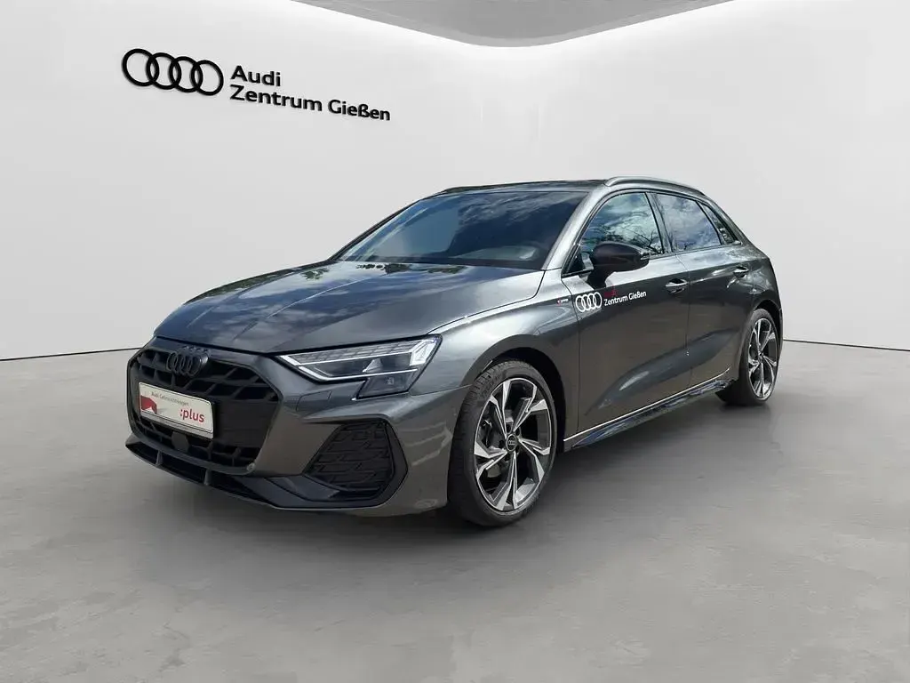 Gebraucht Audi A3 Ambiente 150 PS (110 kW) 2025 Daytonagrau perleffekt Limousine