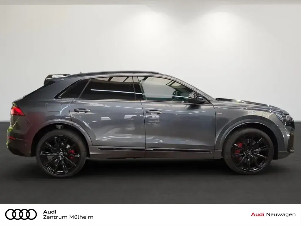 Neu Audi Q8 Business 394 PS (289 kW) 2026 Grau SUV