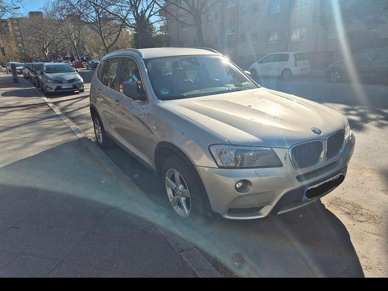 Gebraucht BMW X3 184 PS (135 kW) 2013 Gold SUV