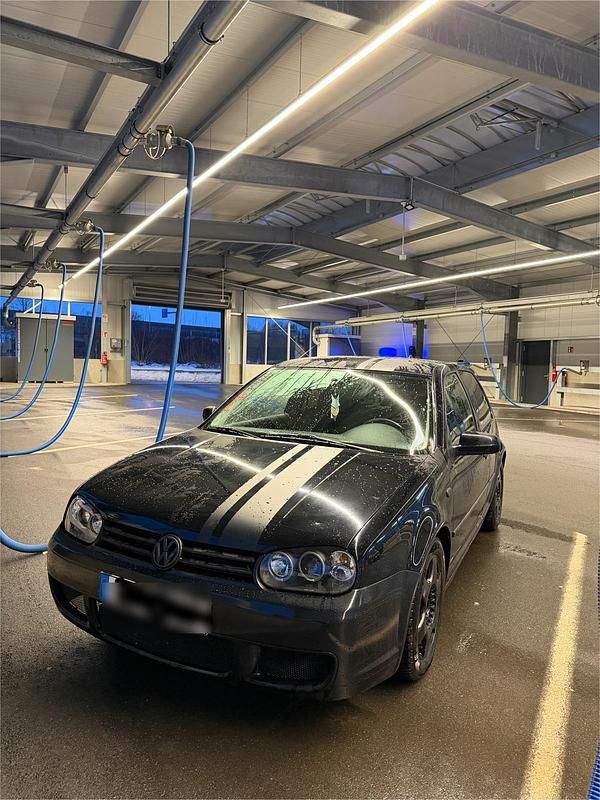 Schwarz Gebraucht 1999 VW Golf IV Kleinwagen | 2.950 € - Bild 1/4