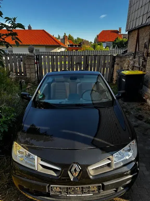 Gebraucht Renault Mégane Cabriolet LIMITED 111 PS (81 kW) 2009 Schwarz Cabrio