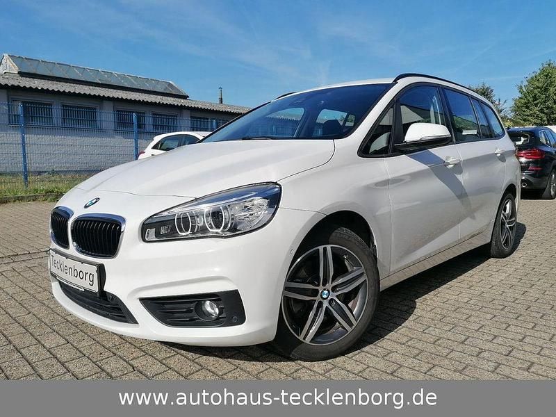 Weiß Gebraucht 2016 BMW 218 Gran Tourer Advantage Van / Kleinbus | 15.950 € (Fairer Preis) - Bild 1/4