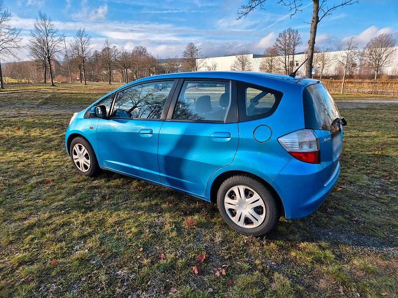 Gebraucht Honda Jazz 90 PS (66 kW) 2009 Blau Kleinwagen