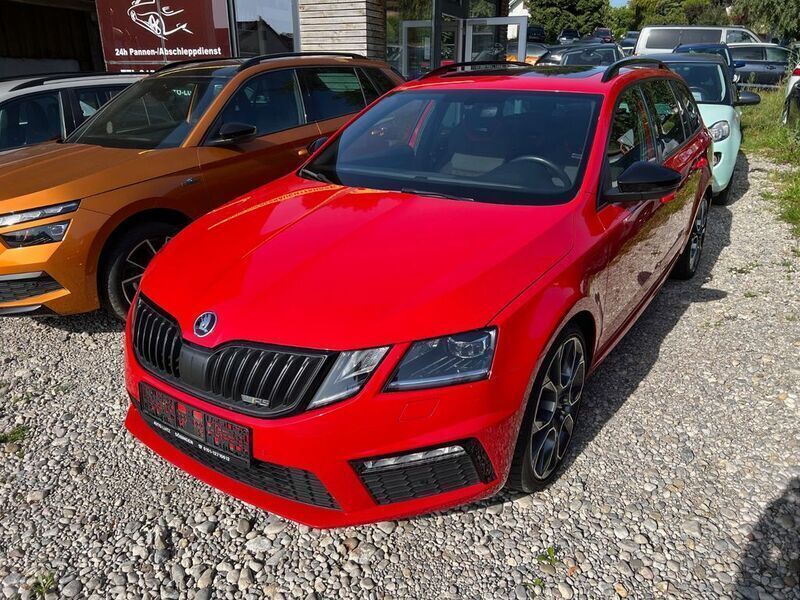 Rot Gebraucht 2018 Skoda Octavia RS Kombi | 22.580 € (Teuer) - Bild 1/4