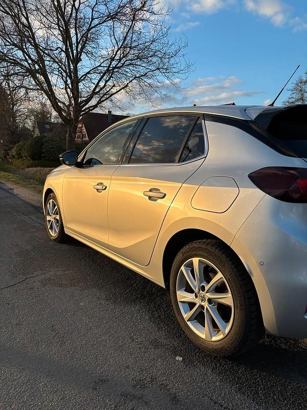 Gebraucht Opel Corsa 101 PS (74 kW) 2022 Silber Kleinwagen