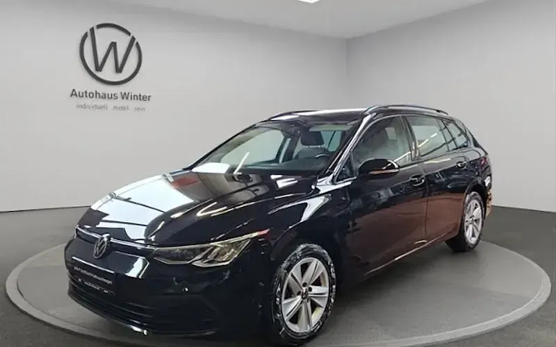 Gebraucht VW Golf VIII Life 116 PS (85 kW) 2022 Schwarz Kombi