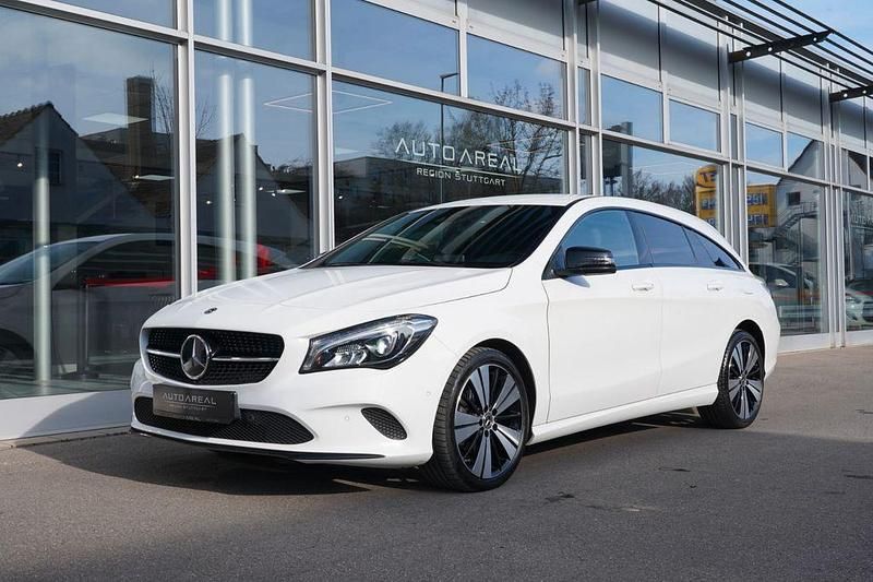 Gebraucht Mercedes CLA200 156 PS (114 kW) 2018 Weiß Kombi
