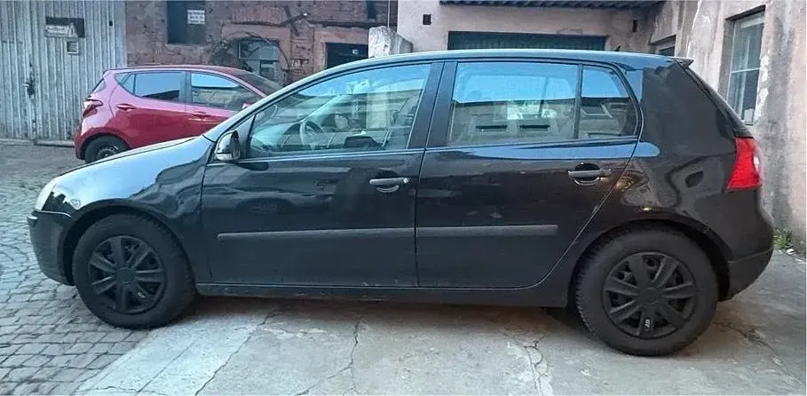 Gebraucht VW Golf V 102 PS (75 kW) 2005 Schwarz Kleinwagen