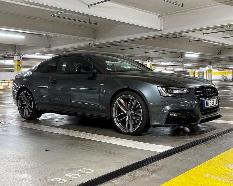 Grau Gebraucht 2016 Audi A5 Sport Coupé | 17.990 € (Superpreis) - Bild 1/4